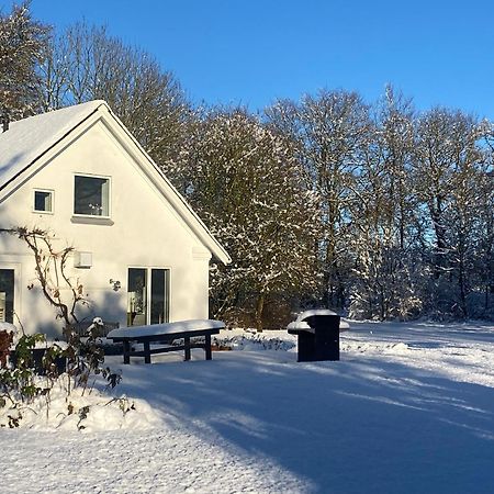 Skont Hus Pa Landet Taet Pa Billund Villa Give Eksteriør bilde