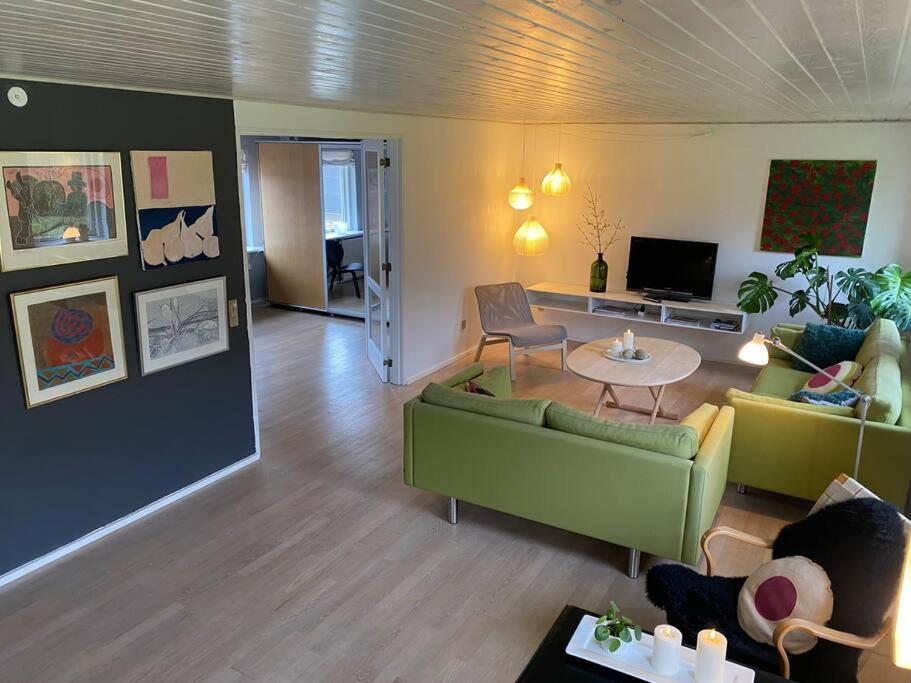 Skont Hus Pa Landet Taet Pa Billund Villa Give Eksteriør bilde
